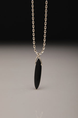 BOHO OVAL ONYX SHELL NECKLACE