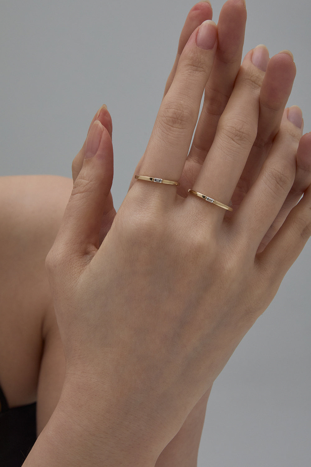 10K SLIM BODY BAGUETTE DIAMOND YELLOW GOLD RING