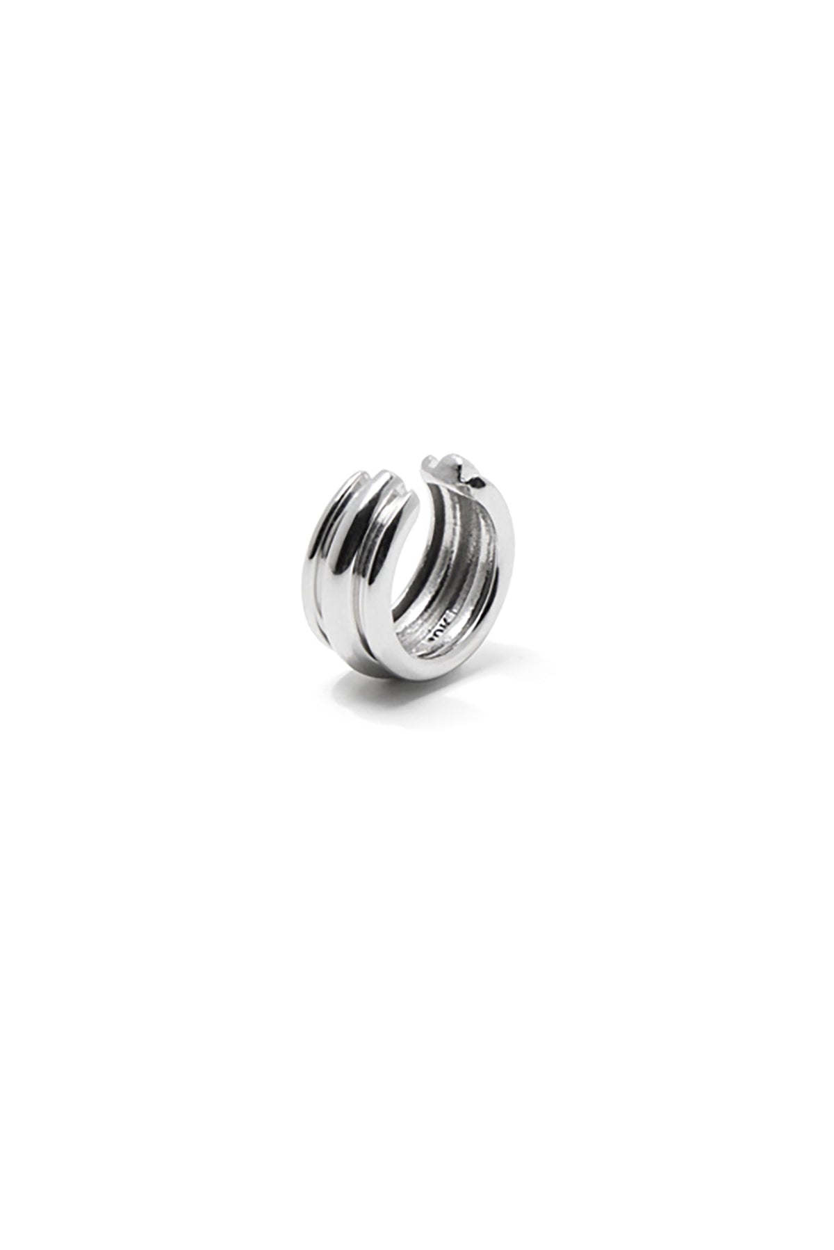 10K WHITE GOLD FLAT POTTERY VESSEL EAR CUFF