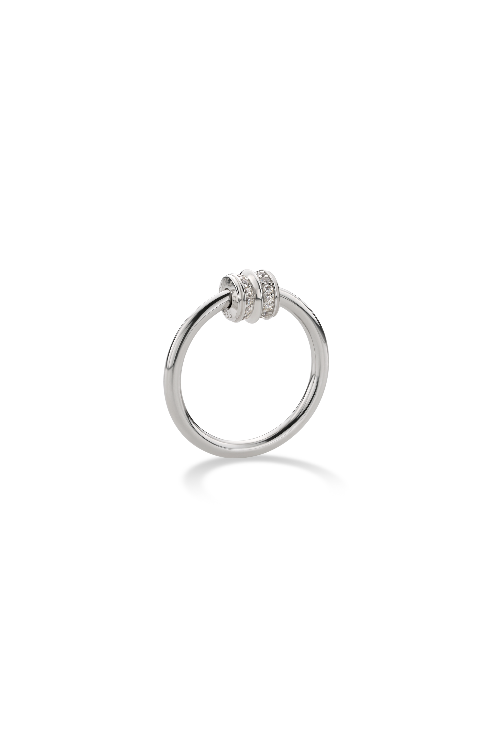 ESSENTIAL RIBBED PAVE RING