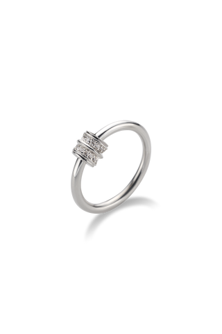 ESSENTIAL RIBBED PAVE RING