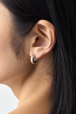 CLASSIC BOLD HOOP EARRINGS