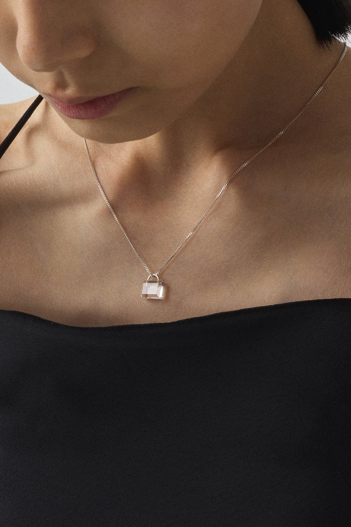COLORLESS PADLOCK SILVER NECKLACE