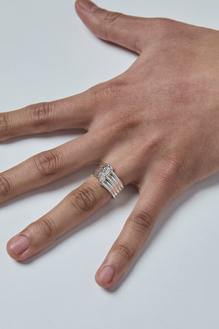 ENDLESS TIES RING