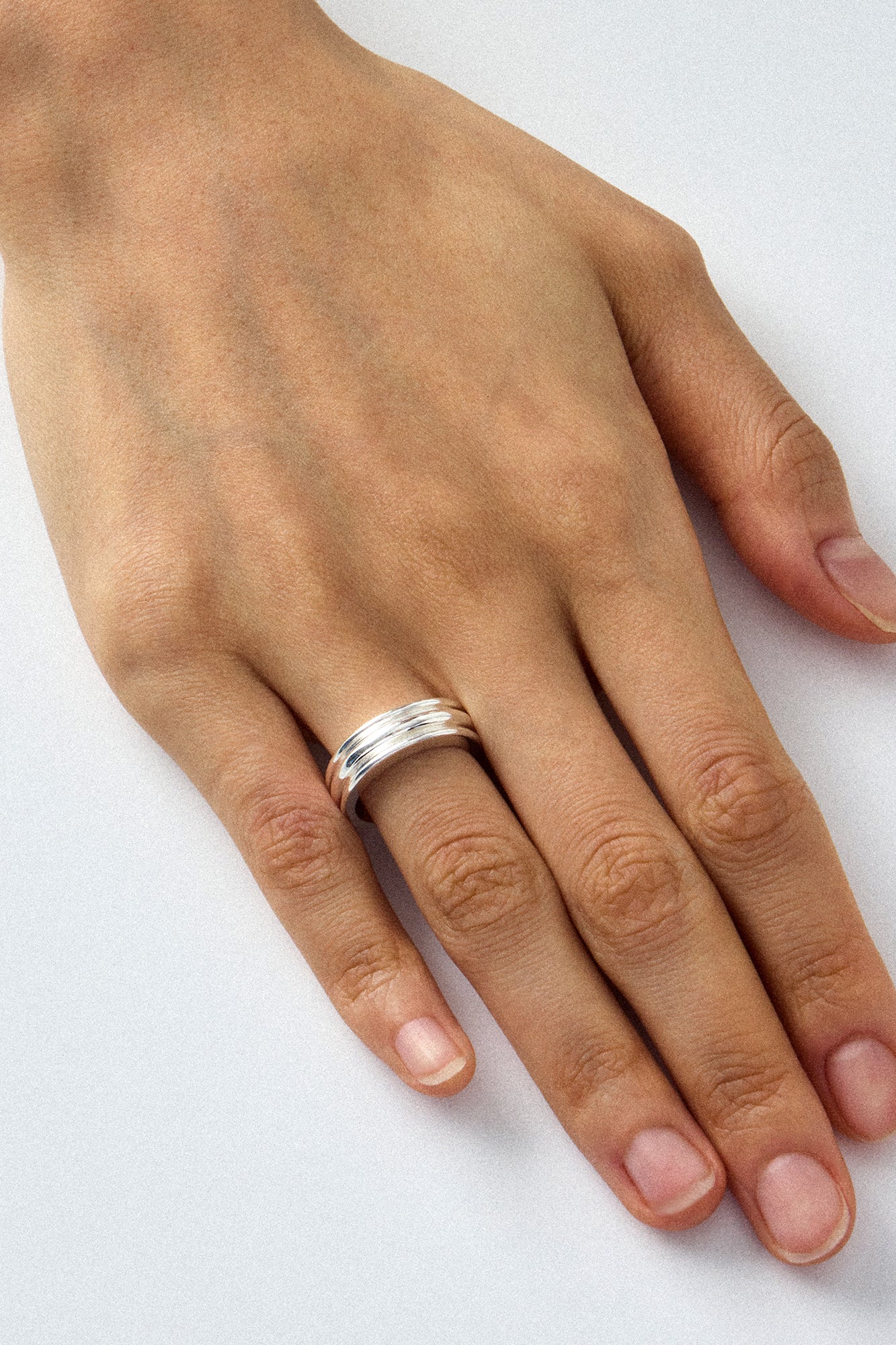 FLAT POTTERY VESSEL RING