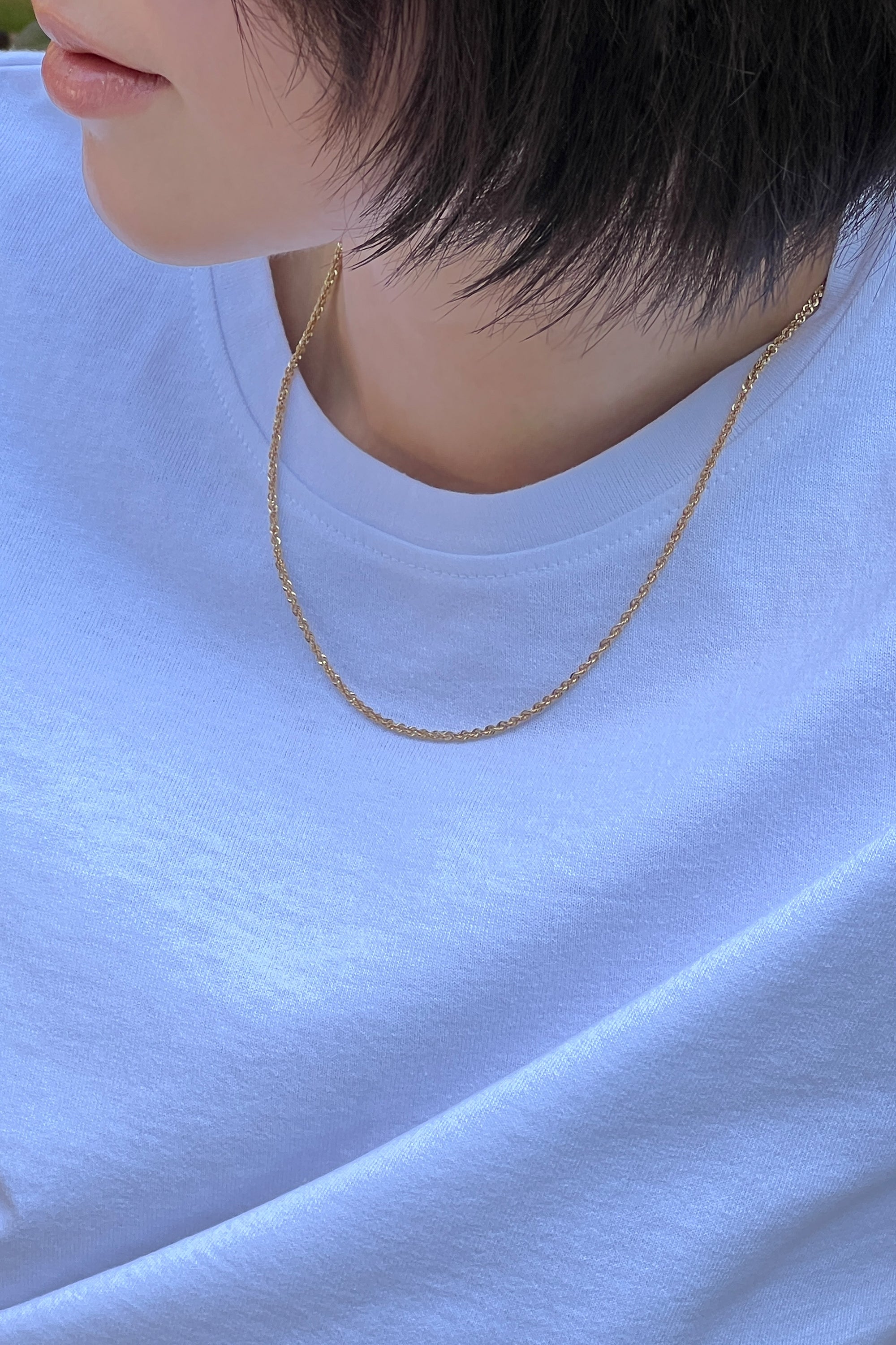 FREE LENGTH ROPE NECKLACE IN GOLD