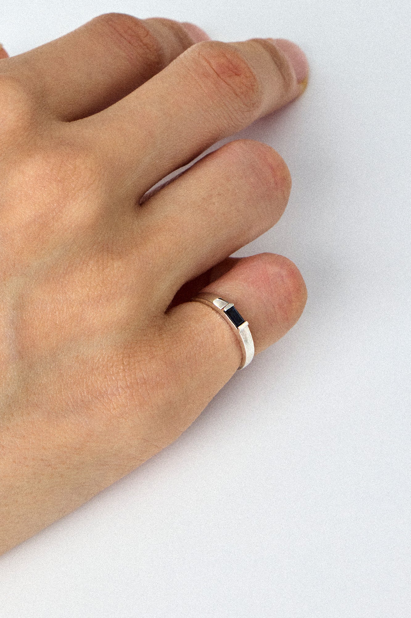 SAPPHIRE RING FOR LITTLE FINGER