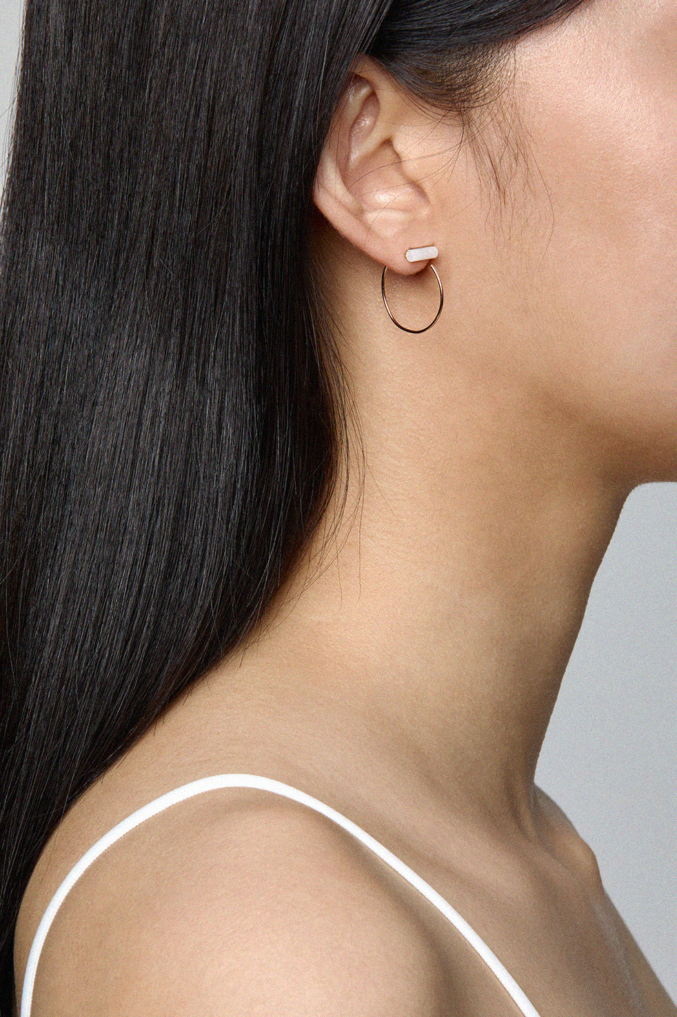 GOLD HOOP WITH QUARTZ M 2015