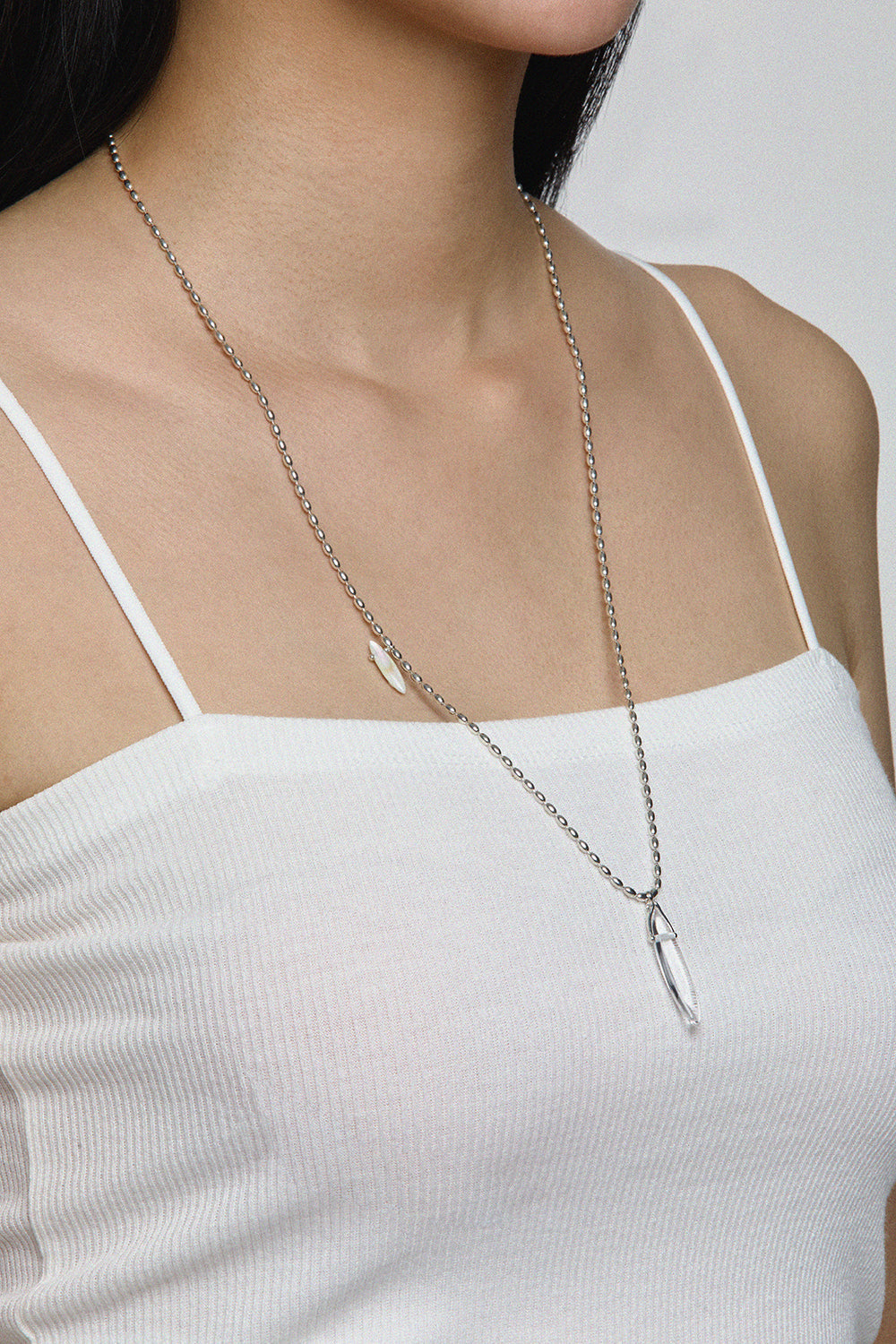 BOHO OVAL QUARTZ SHELL NECKLACE