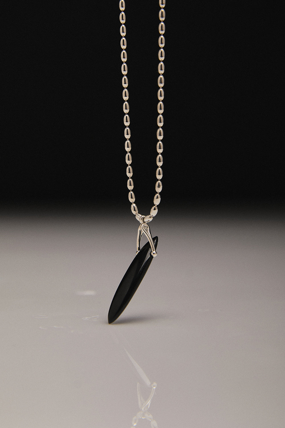 BOHO OVAL ONYX SHELL NECKLACE