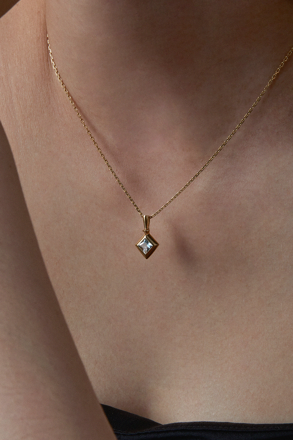 ルネサンス ロゼンジ アクアマリン ペンダント