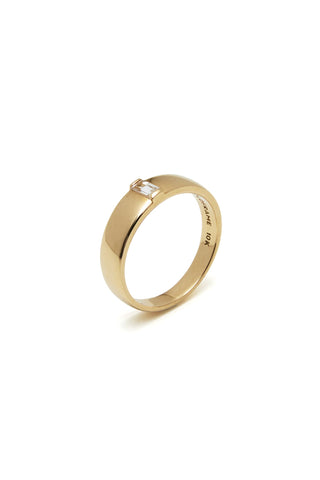 10K GOLD VERTICAL WHITE SAPPHIRE RING