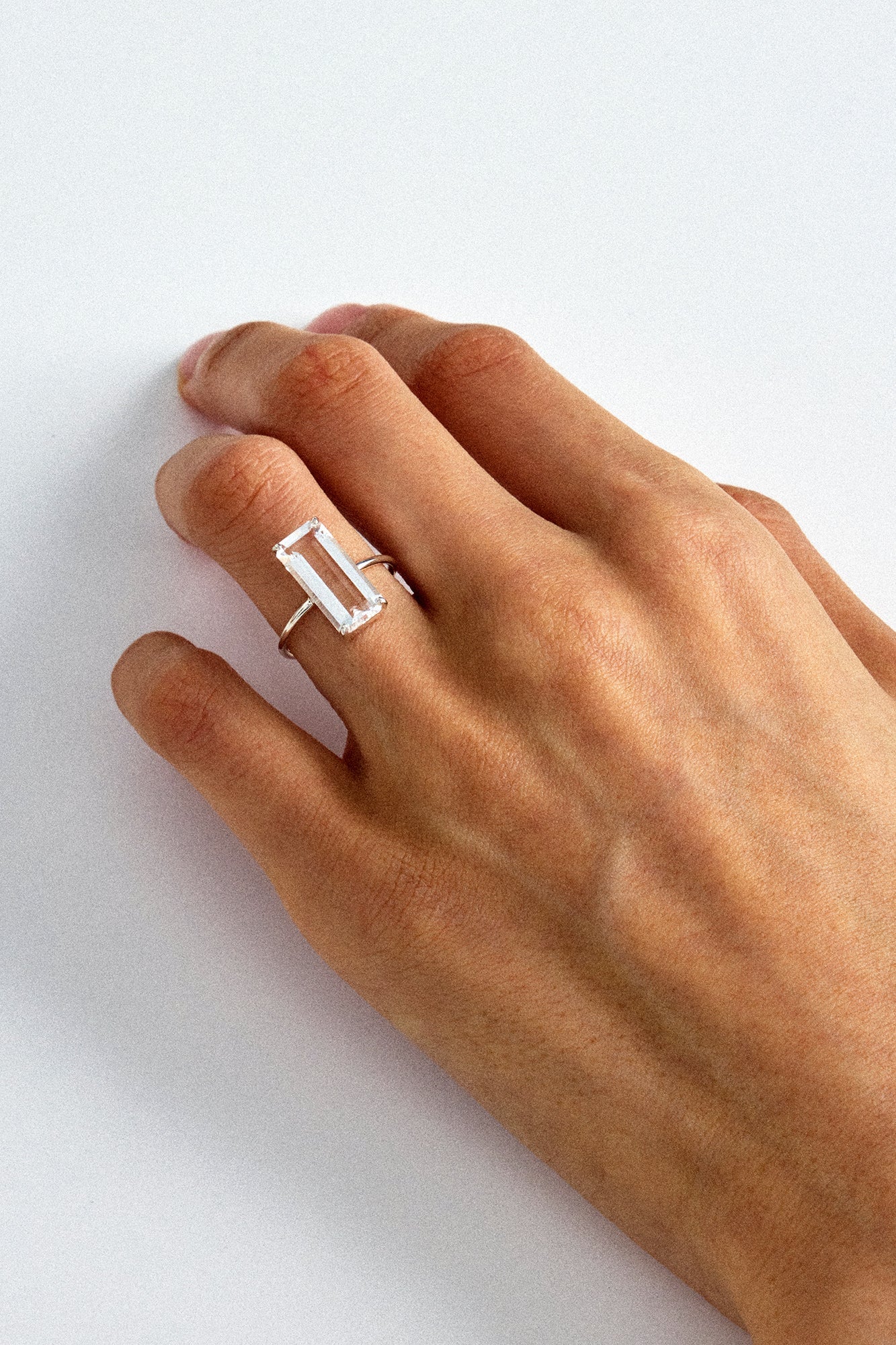 COLORLESS CHUNKY SQUARE RING