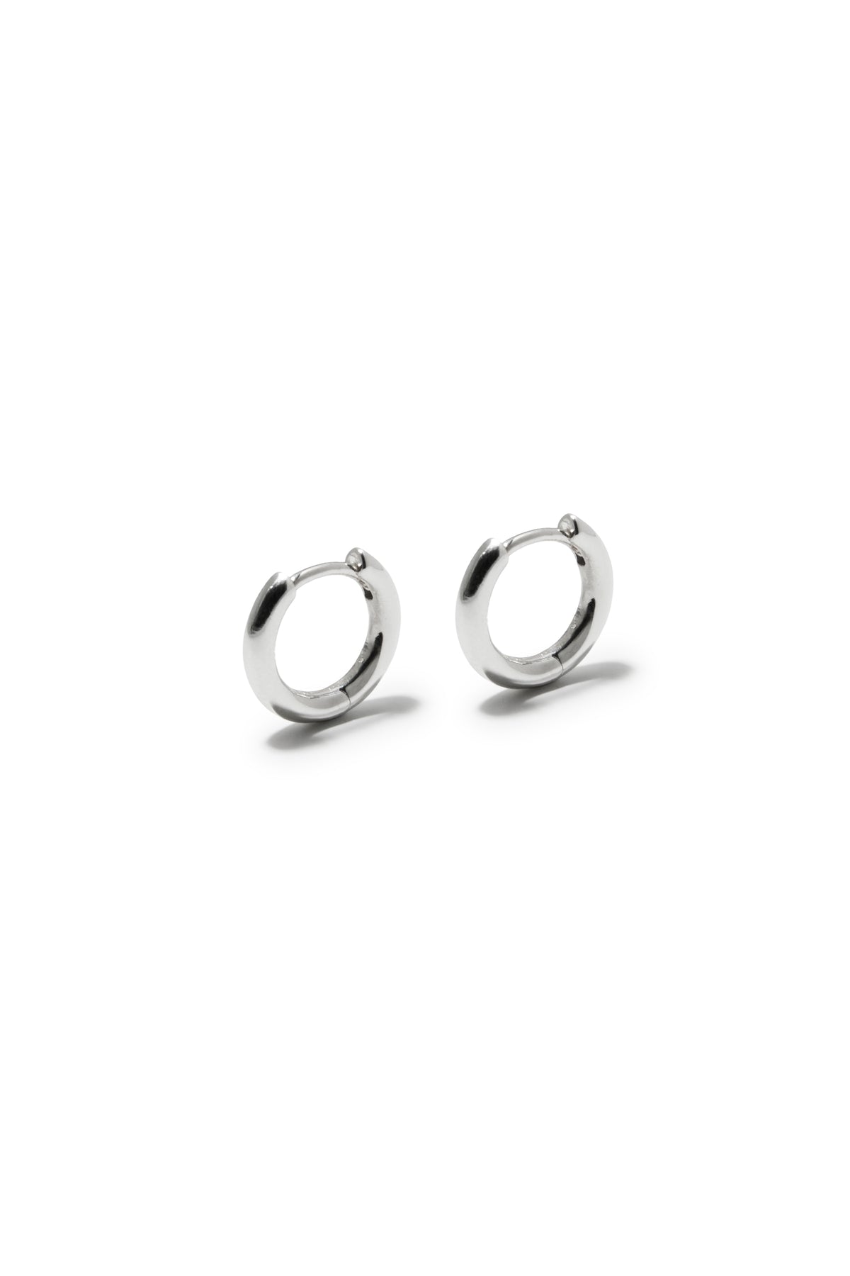CLASSIC SMALL HOOPS
