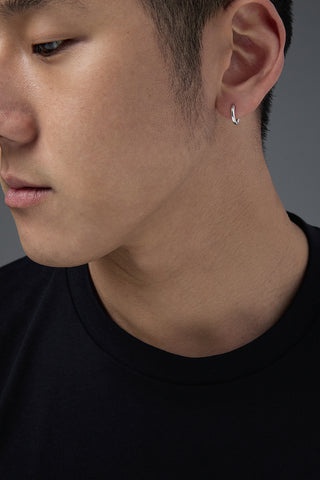 CLASSIC SMALL HOOPS