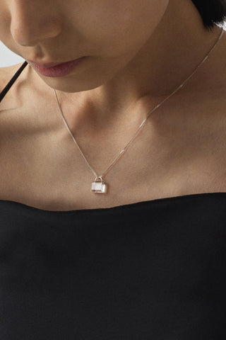 COLORLESS PADLOCK SILVER NECKLACE
