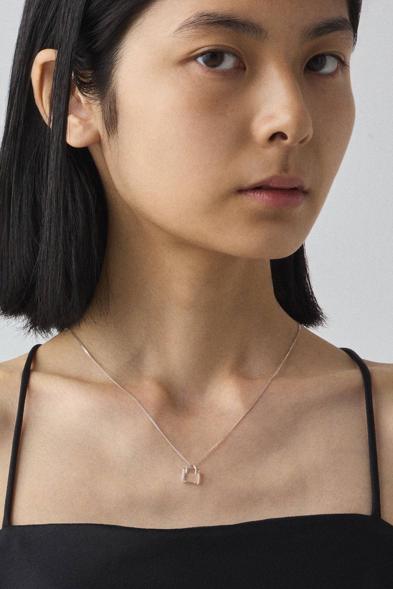 COLORLESS PADLOCK SILVER NECKLACE