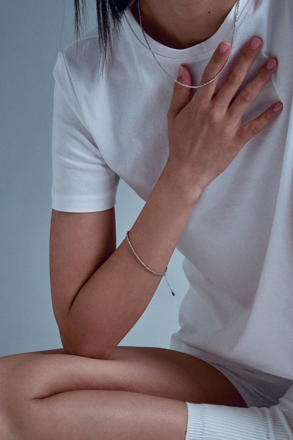 FACETED BALL CHAIN NECKLACE IN WHITE GOLD