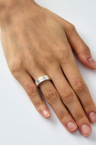 FLAT POTTERY VESSEL RING