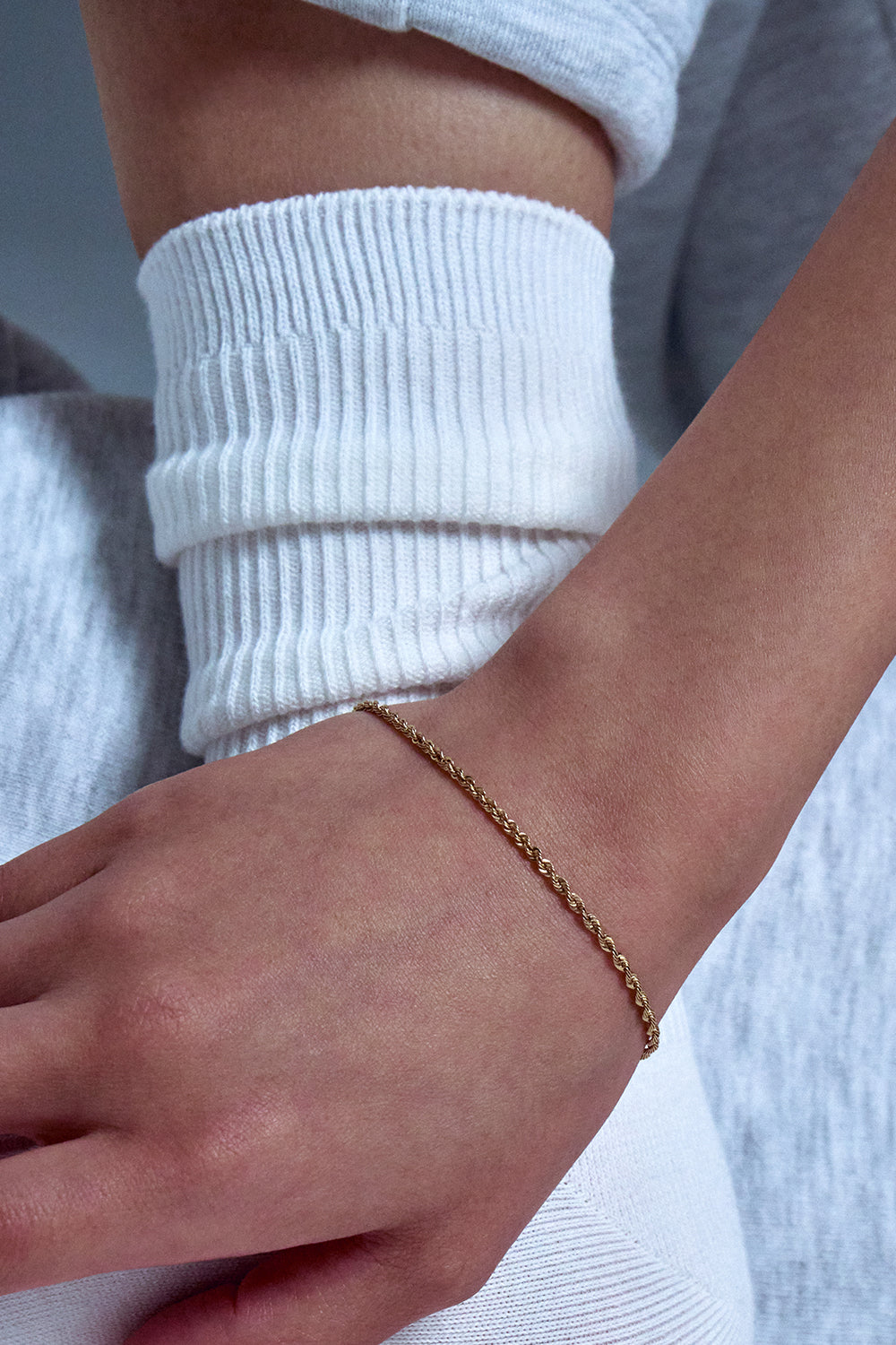 FREE LENGTH ROPE BRACELET IN GOLD