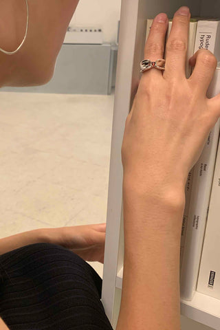 HIP BONE RING