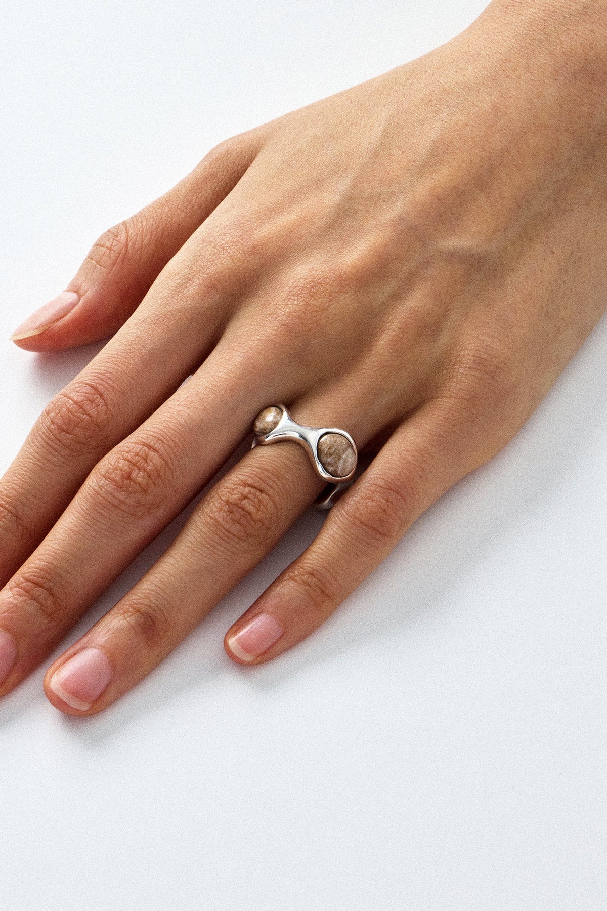LIGHT BEIGE RING