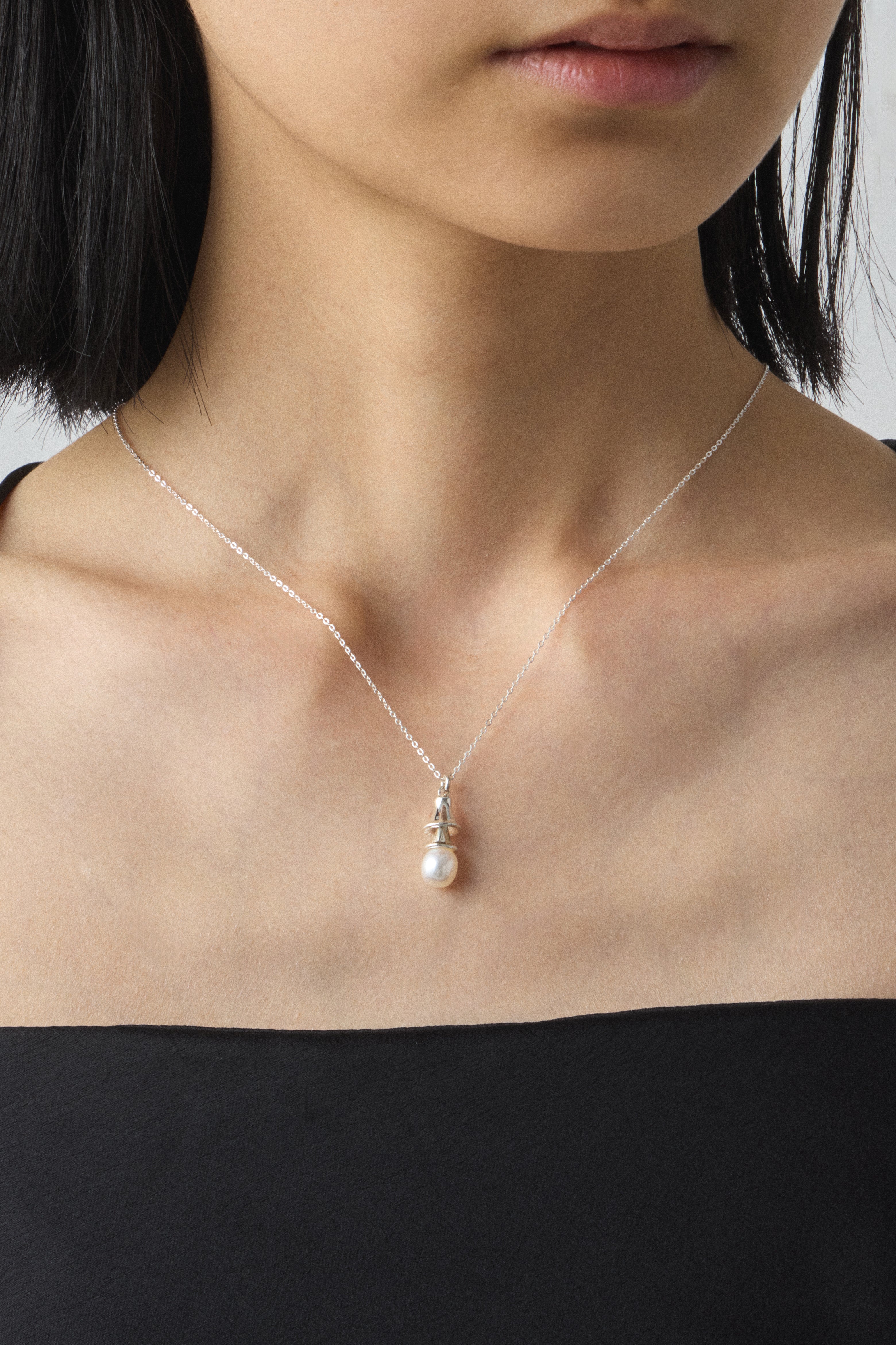 PEARL BELL NECKLACE | COLDFRAME