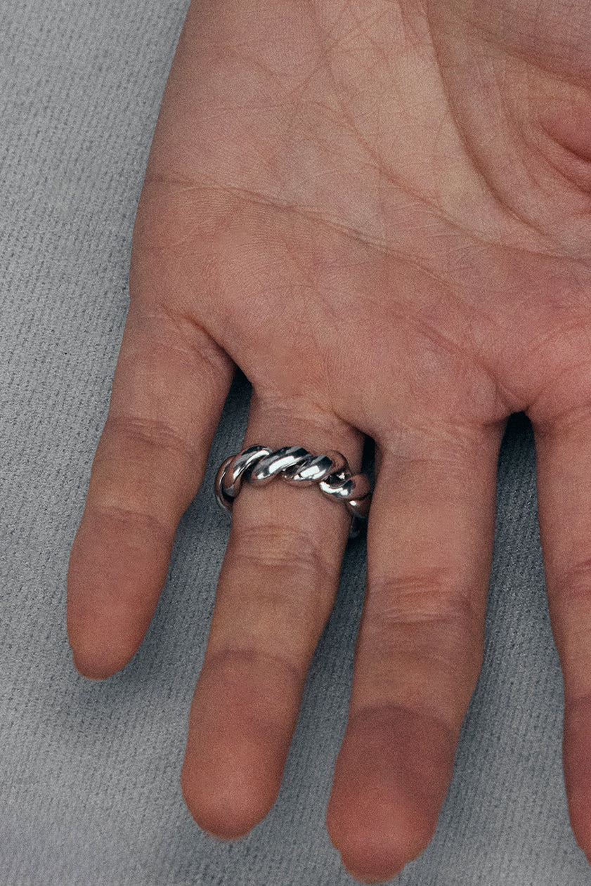 ROPE TWIST RING
