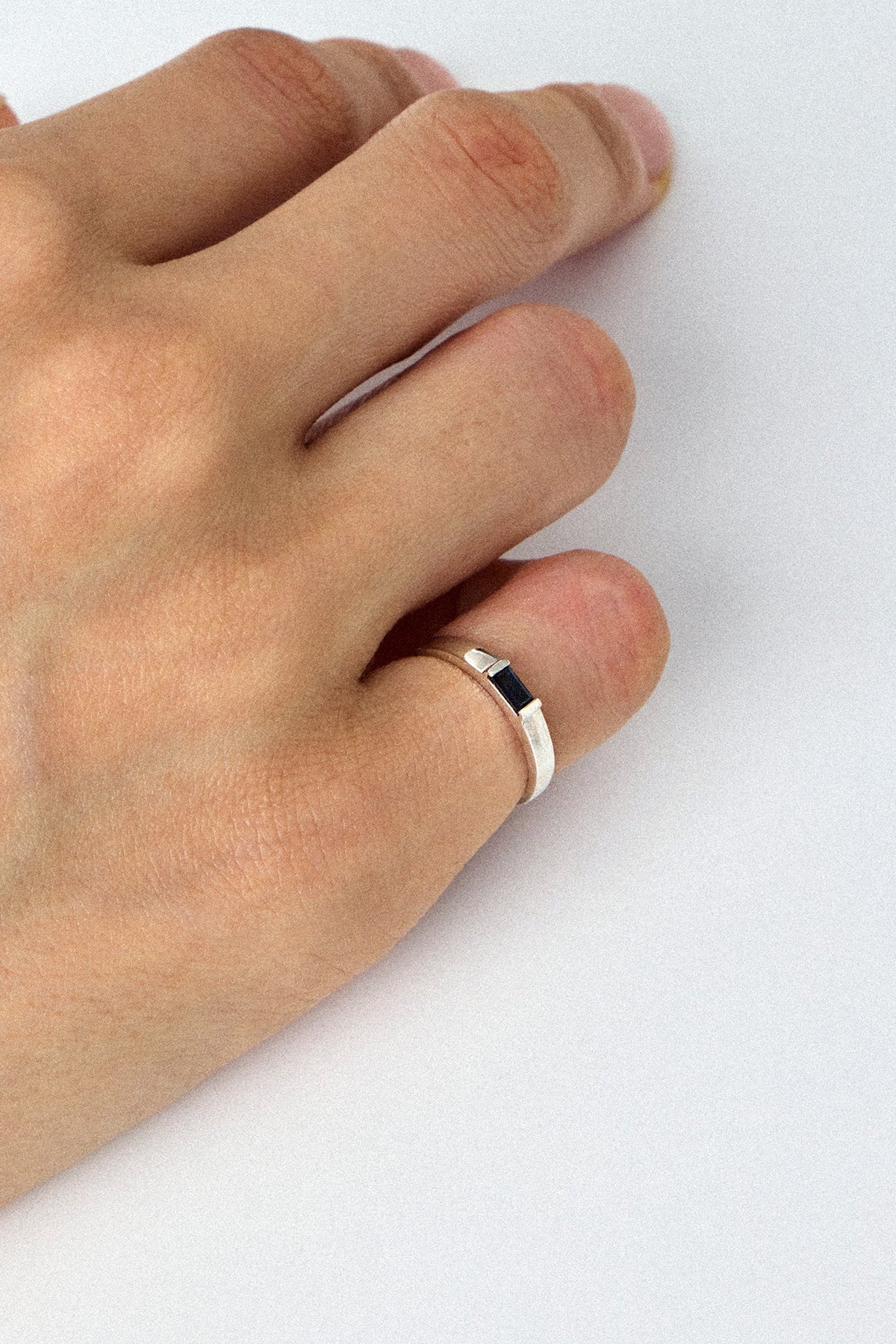 SAPPHIRE RING FOR LITTLE FINGER